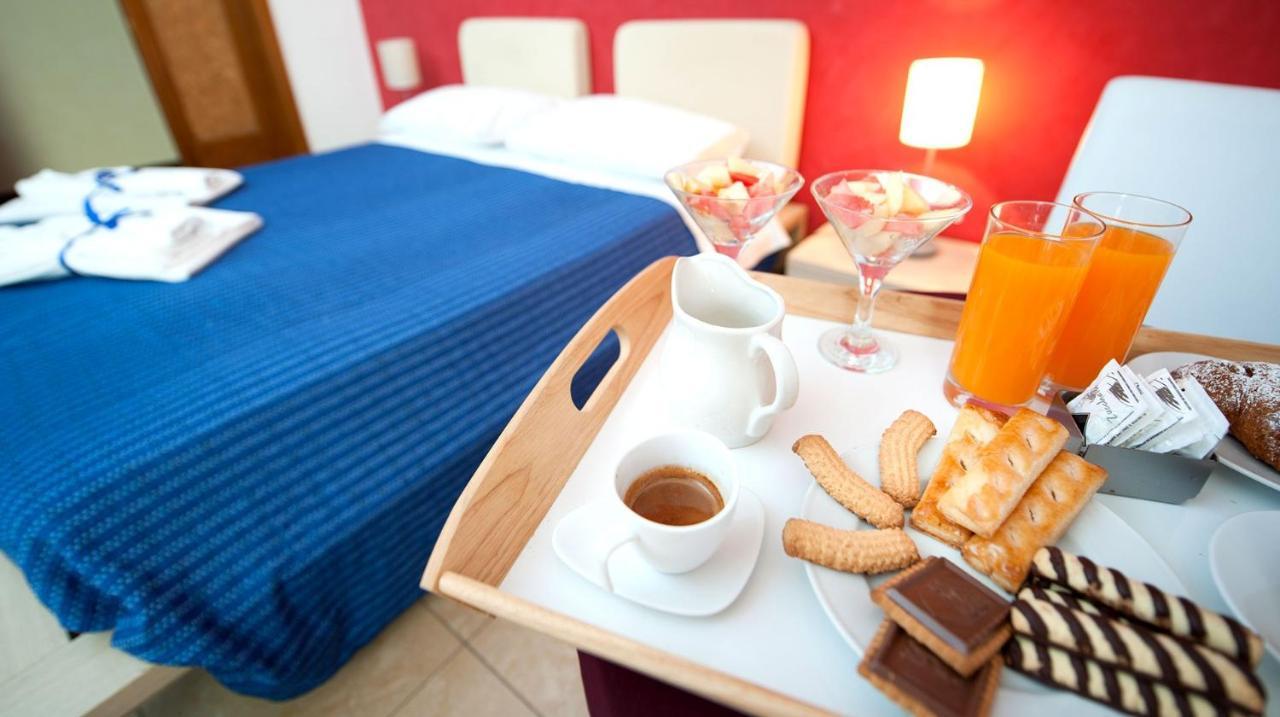 Bed and Breakfast Fourseasons Lecce Zewnętrze zdjęcie